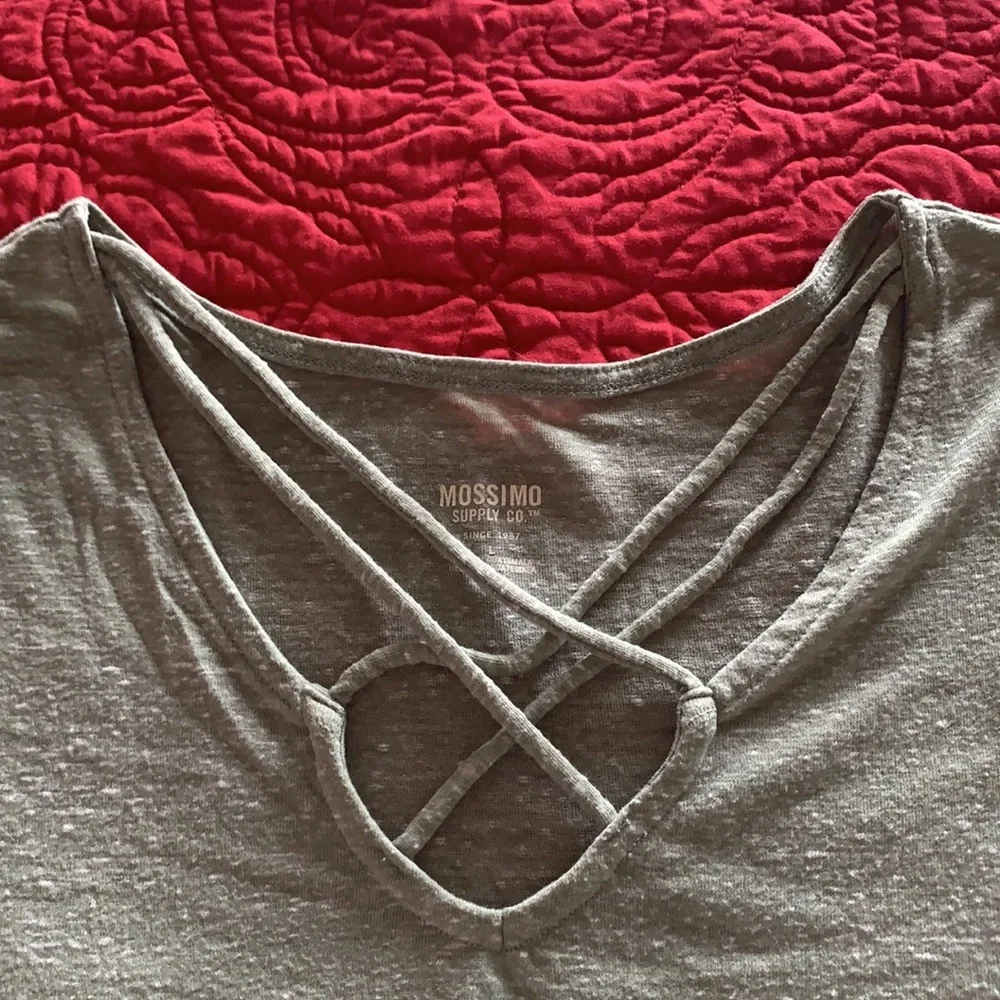 Crisscross ✖️✖️front T-shirt - Picture 7 of 9